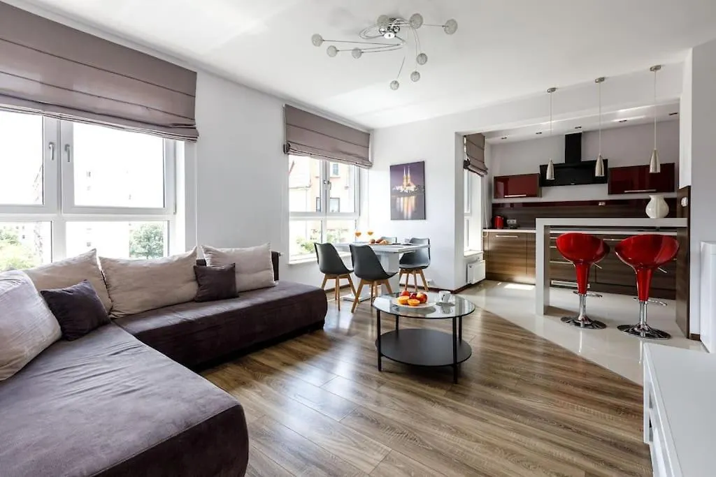 ורוצלב Сlose-Urban Chic - Great Location - 2 Bedrooms& Legnicka