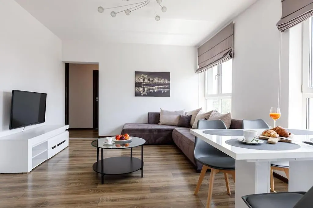 ורוצלב Сlose-Urban Chic - Great Location - 2 Bedrooms& Legnicka דירה