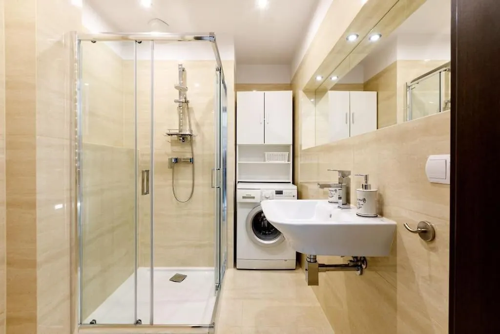 ורוצלב Сlose-Urban Chic - Great Location - 2 Bedrooms& Legnicka דירה